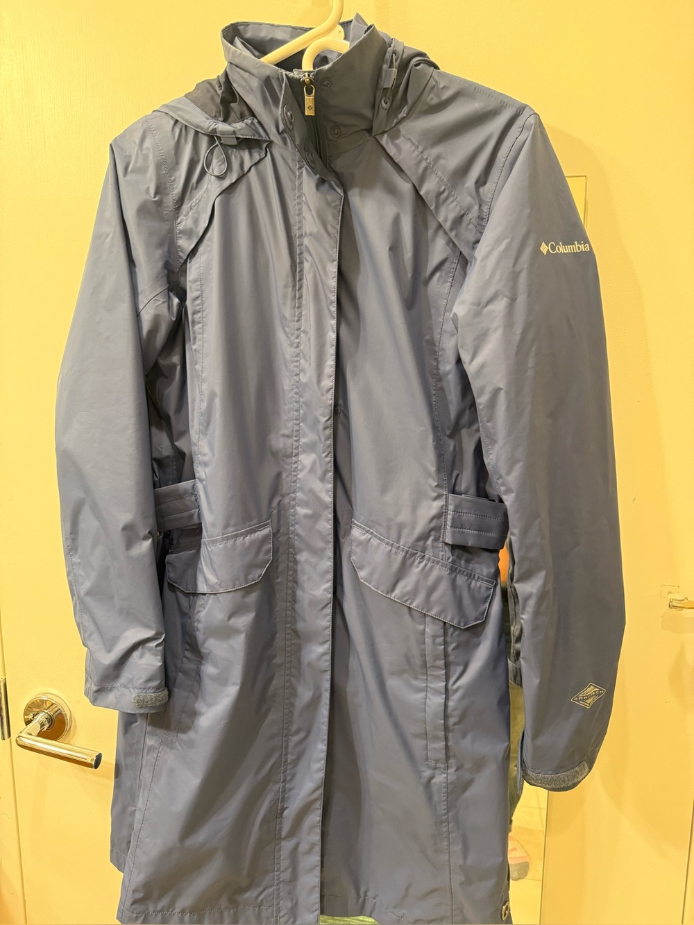 Columbia Women’s blue Hooded Waterproof Raincoat